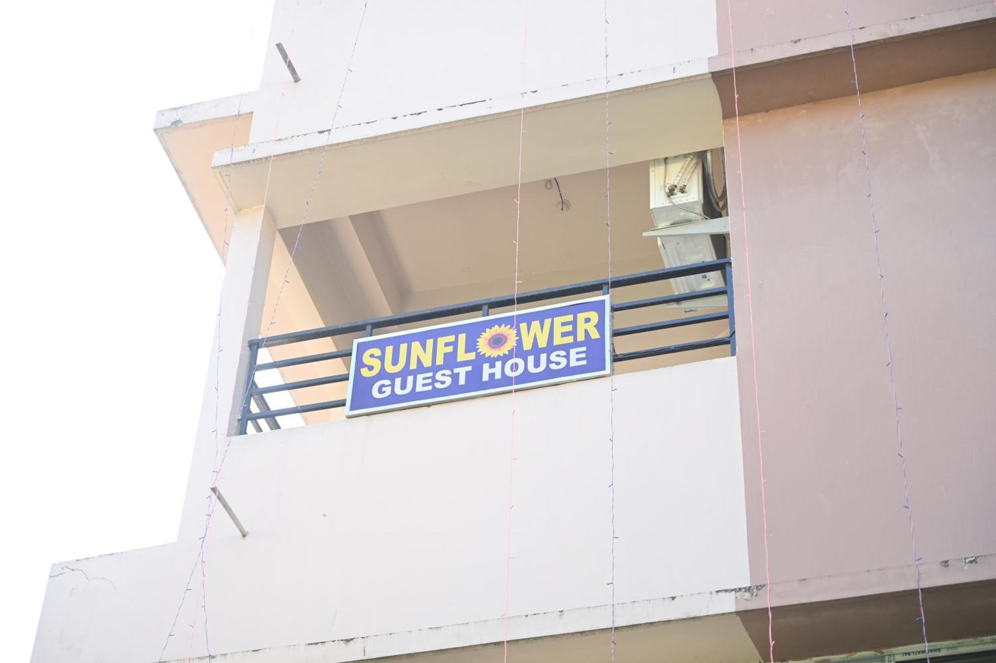 Sunflower Guest House Guwahati Exterior photo